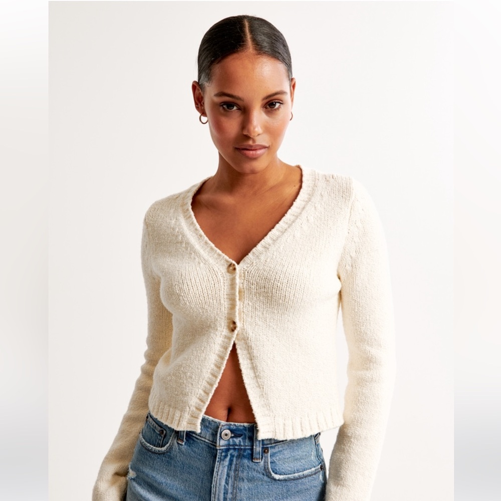 ❤️SOLD❤️Abercrombie Textural Cardigan